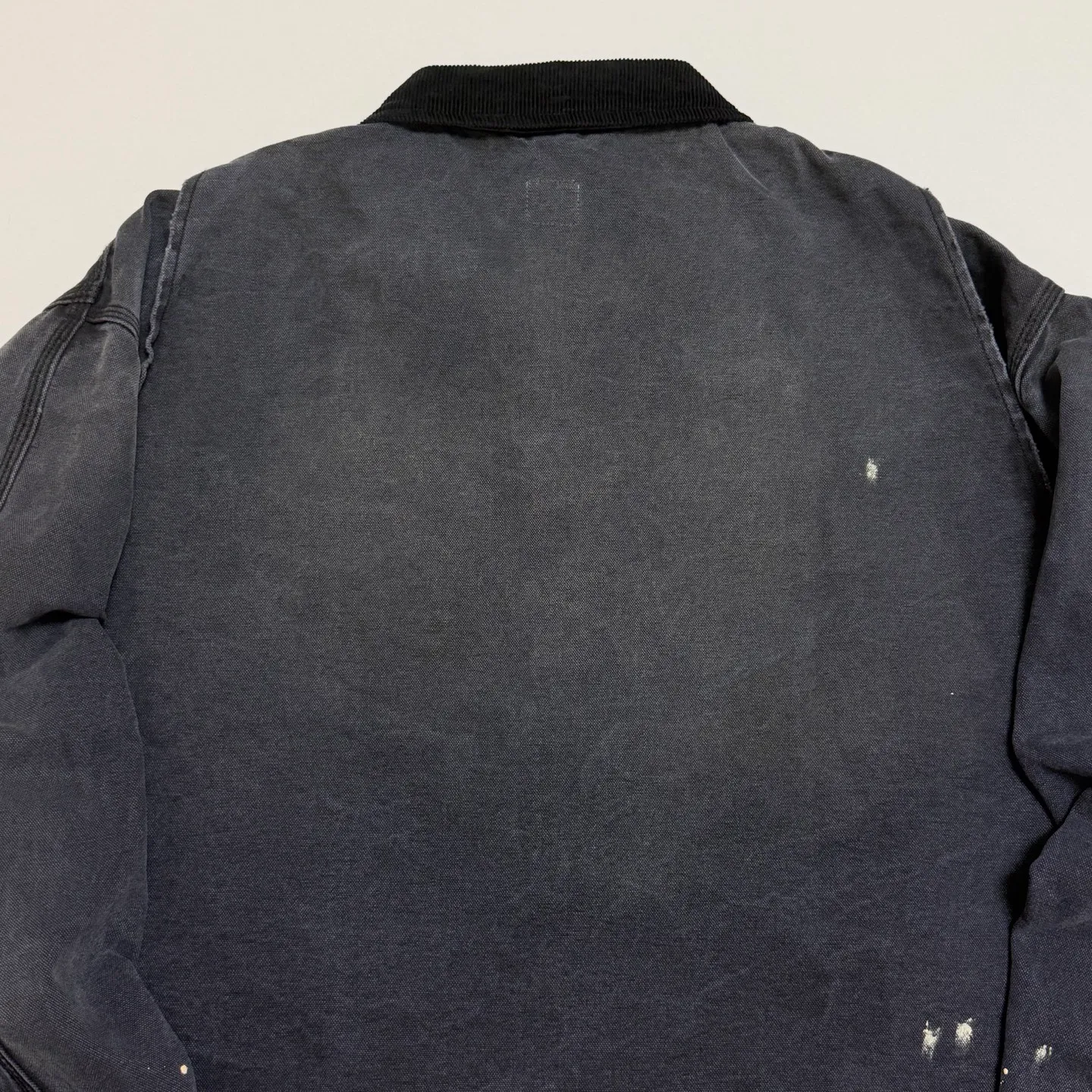 SAINT Mxxxxxx DETROIT JACKET/DRUG/BLK Detroit Workwear Washed and Distressed Jacket Washed Black S-XL A super heavy-duty Detroit jacket. It took more than 3 months to develop. All details. No detail. Complete reproduction and restoration. Customized washed and faded Assute canvas fabric. Rewashed the watermark to make the bones irregular and white. MX6 LOGO buttons, molded custom placket with LOGO zipper, no special shape zipper on chest